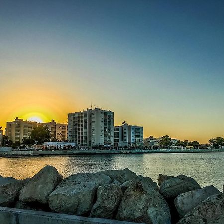 Luxury Penthouse 1Br-Seafront-Seasonal Pool-Central Larnaca Ngoại thất bức ảnh