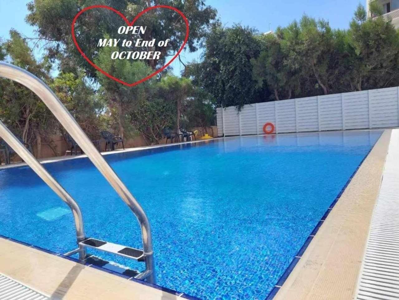 Luxury Penthouse 1Br-Seafront-Seasonal Pool-Central Larnaca Ngoại thất bức ảnh